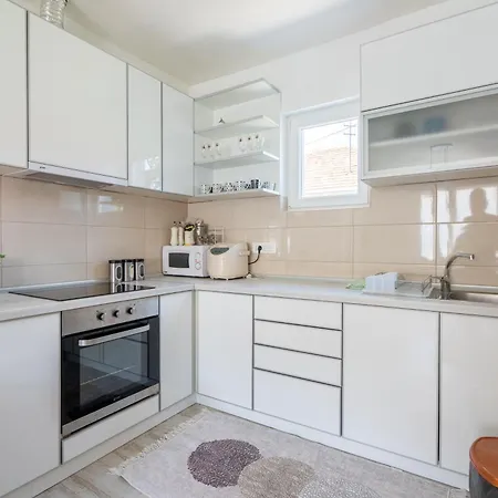Hotel apartamentowy Aleks
