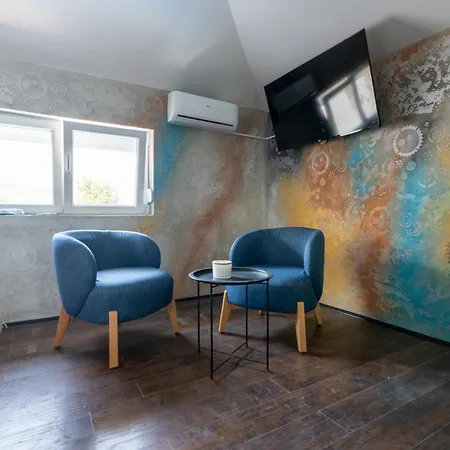 Hotel apartamentowy Aleks *