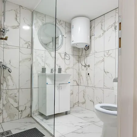 Hotel apartamentowy Aleks