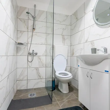 Aleks Lägenhetshotell Knjazevac