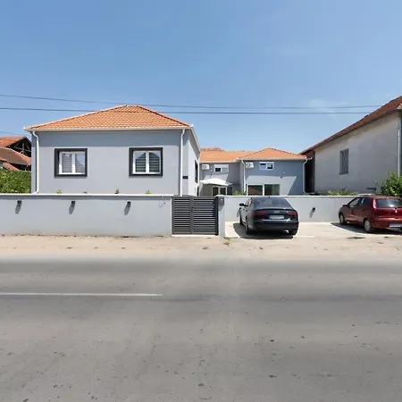 Lägenhetshotell Aleks